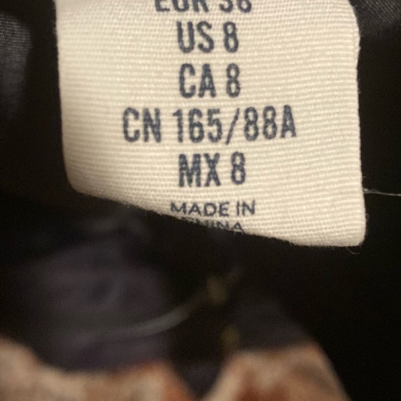 NAVY BLUE PUFFER VEST SIZE 8 - Picture 4 of 7